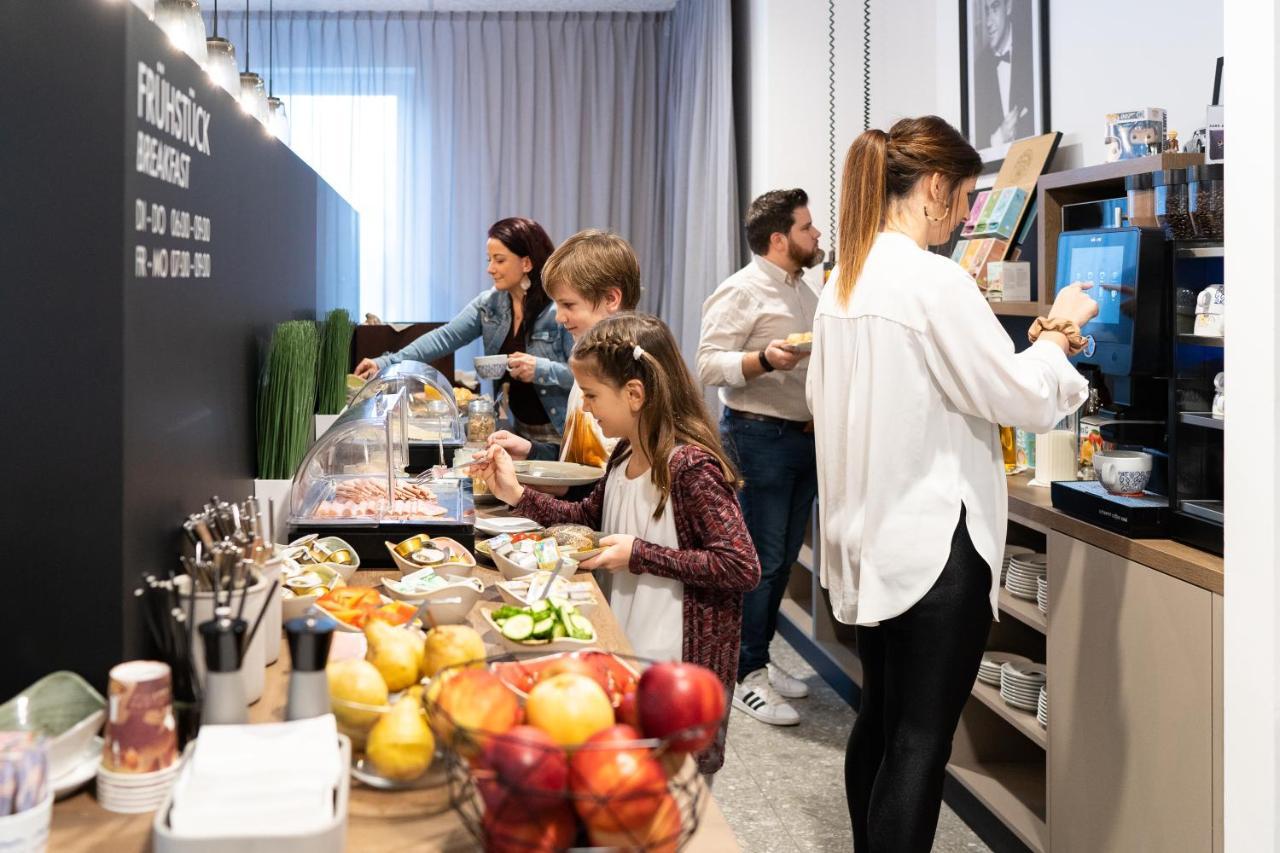Schlafraum Schluesslberg-dein Smartes Hotel-contactless Check-in Bed & Breakfast Schlusslberg