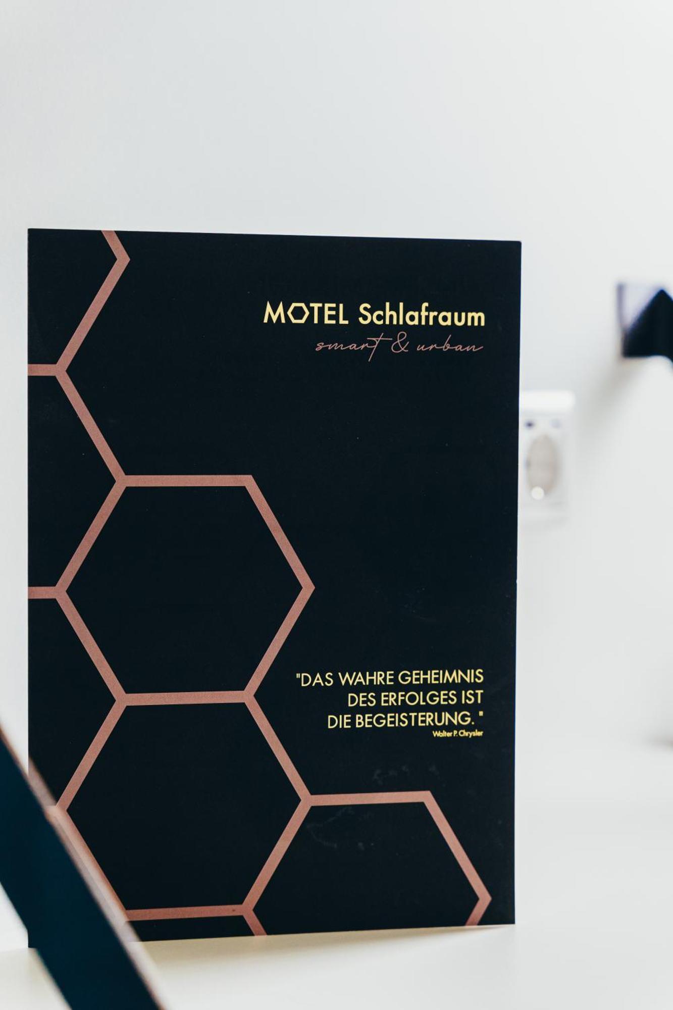 Schlafraum Schluesslberg-dein Smartes Hotel-contactless Check-in Bed & Breakfast